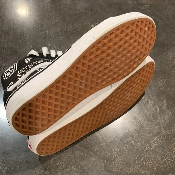 Men’s Vans Sk8 Hi Peace Paisley - Picture 9 of 13